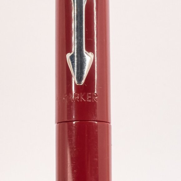 Parker Vector Fountain Pen / Red Barrel / Made in USA / Medium Nib - Picture 8 of 13